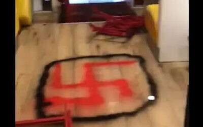The aftermath of anti-Semitic vandalism at a kosher restaurant in Paris, Oct. 2, 2020. (Screen shot from Twitter/UEJF)