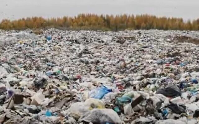 Plastic waste on an unidentified beach. (YouTube screenshot/Zavit)