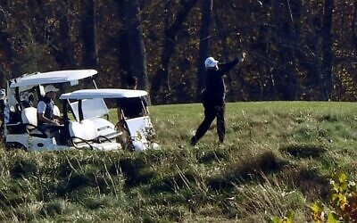 US President Donald Trump golfs at Trump National Golf Club on November 7, 2020 in Sterling, Virginia, as media outlets project that Joe Biden has been elected president. (Olivier DOULIERY / AFP)
