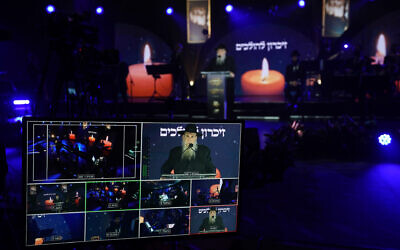 The closing event at Chabad's annual conference of worldwide emissaries was filmed in Crown Heights, Brooklyn, and streamed around the globe. (Bentzi Sasson/Chabad.org via JTA)