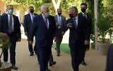 Palestinian Authority President Mahmoud Abbas meets with Jordanian King Abdullah II on November 29, 2020. (WAFA)