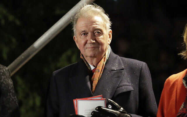 Terje Rod-Larsen, a Norwegian diplomat who was one of the main architects of the Oslo Accords signed 25 years ago, during the annual Norwegian Christmas tree lighting ceremony in Trafalgar Square, London, December 6, 2018. (Matt Dunham/AP) Terje Rod-Larsen, a Norwegian diplomat who was one of the main architects of the Oslo Accords signed 25 years ago, during the annual Norwegian Christmas tree lighting ceremony in Trafalgar Square, London, December 6, 2018. (Matt Dunham/AP)