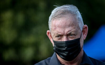Defense Minister Benny Gantz visits the Israel-Lebanon border on November 17, 2020. (David Cohen/Flash90)