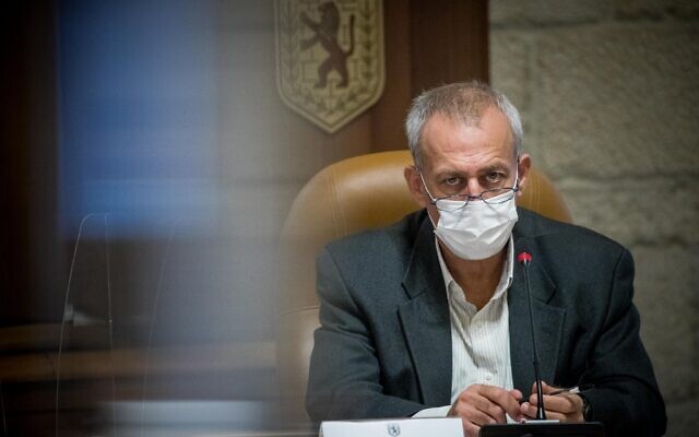 Israel's coronavirus czar Prof. Nachman Ash at the Jerusalem Municipality, on November 22, 2020. (Yonatan Sindel/Flash90) Israel's coronavirus czar Prof. Nachman Ash at the Jerusalem Municipality, on November 22, 2020. (Yonatan Sindel/Flash90)