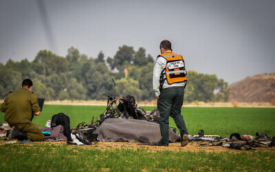 The site of a plane crash in which two Israeli soldiers were killed near Kibbutz Mishmar Hanegev in southern Israel, on November 24, 2020. (Dudu Greenspan/Flash90) The site of a plane crash in which two Israeli soldiers were killed near Kibbutz Mishmar Hanegev in southern Israel, on November 24, 2020. (Dudu Greenspan/Flash90)