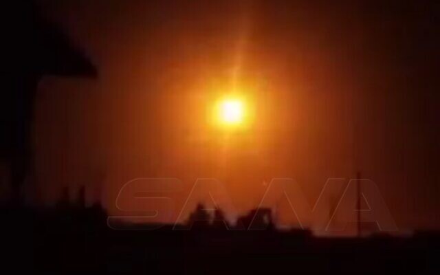 A Syrian anti-aircraft missile explodes in mid-air, lighting up the night sky near Damascus on November 24, 2020. (SANA) A Syrian anti-aircraft missile explodes in mid-air, lighting up the night sky near Damascus on November 24, 2020. (SANA)