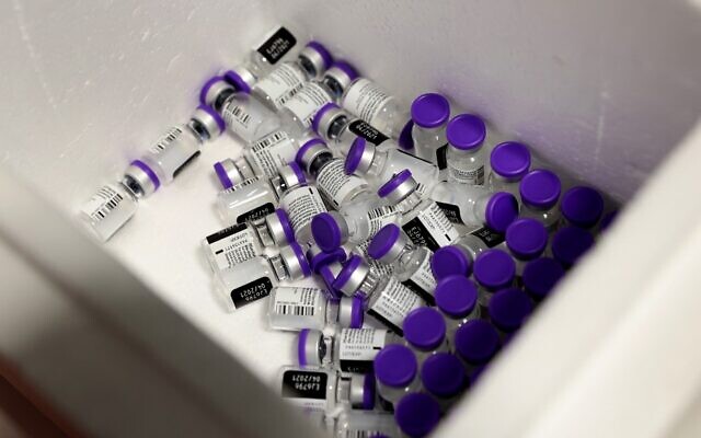Doses of the Pfizer-Biontech COVID-19 coronavirus vaccine at a vaccination center in Magdeburg, eastern Germany, on December 27, 2020. (Ronny Hartmann / POOL / AFP) Doses of the Pfizer-Biontech COVID-19 coronavirus vaccine at a vaccination center in Magdeburg, eastern Germany, on December 27, 2020. (Ronny Hartmann / POOL / AFP)