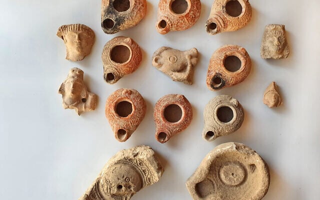 Oil lamps found at the the Beit Nattif excavation in Beit Shemesh. (Itai Aviv/Israel Antiquities Authority) Oil lamps found at the the Beit Nattif excavation in Beit Shemesh. (Itai Aviv/Israel Antiquities Authority)