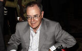 In this Sept. 16, 2009 file photo, actor David Lander arrives at The National Multiple Sclerosis Society's 35th Annual Dinner of Champions in Los Angeles. (AP Photo/Matt Sayles, File)