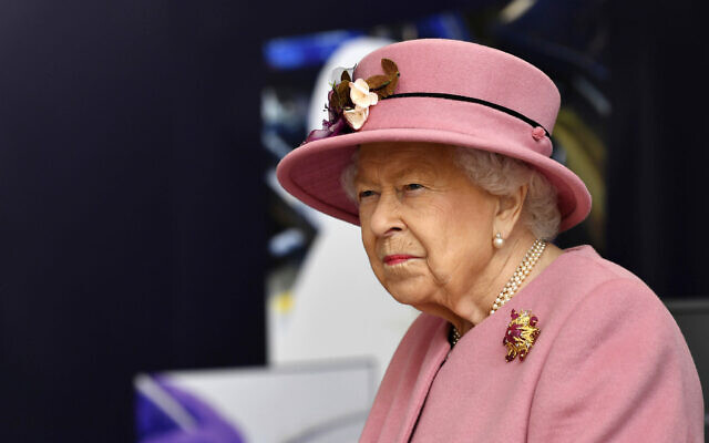 Britain's Queen Elizabeth II visits the Defence Science and Technology Laboratory (DSTL) at Porton Down, England, October 15, 2020. (Ben Stansall/ Pool via AP) Britain's Queen Elizabeth II visits the Defence Science and Technology Laboratory (DSTL) at Porton Down, England, October 15, 2020. (Ben Stansall/ Pool via AP)