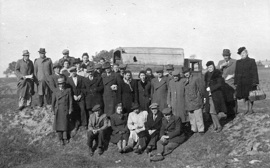 Survivors visit the Radom Jewish cemetery in late summer or autumn of 1945. (Courtesy Barbara Fundowicz-Towarek)