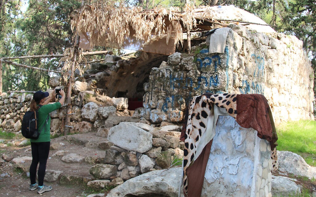 An area believed by some to be the burial place of the ancient Maccabees outside Modiin in central Israel. (Shmuel Bar-Am)