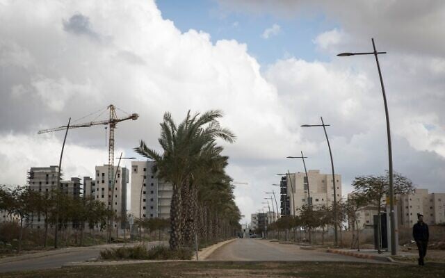 View of new home being built in the southern Israeli town of Netivot, Janury 21, 2017. (Nati Shohat/Flash90) View of new home being built in the southern Israeli town of Netivot, Janury 21, 2017. (Nati Shohat/Flash90)
