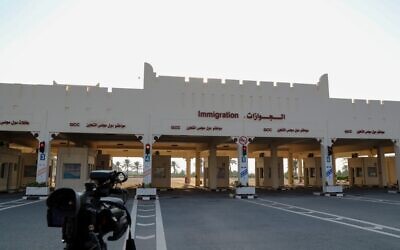 A general view of the Qatari side of the Abu Samrah border crossing with Saudi Arabia, January 5, 2021 (KARIM JAAFAR / AFP)