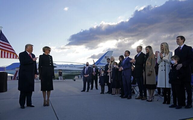 US President Donald Trump and First Lady Melania are greeted by Ivanka Trump (2nd R), husband Jared Kushner (R), their children, Eric (C-R) and Donald Jr. (C-L), Tiffany Trump and other Trump family members on the tarmac at Joint Base Andrews in Maryland on January 20, 2021. (ALEX EDELMAN / AFP) US President Donald Trump and First Lady Melania are greeted by Ivanka Trump (2nd R), husband Jared Kushner (R), their children, Eric (C-R) and Donald Jr. (C-L), Tiffany Trump and other Trump family members on the tarmac at Joint Base Andrews in Maryland on January 20, 2021. (ALEX EDELMAN / AFP)