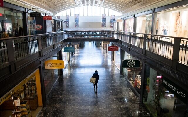 An empty shopping area at Washington Union Station in Washington, DC, March 20, 2020. (SAUL LOEB/AFP) An empty shopping area at Washington Union Station in Washington, DC, March 20, 2020. (SAUL LOEB/AFP)