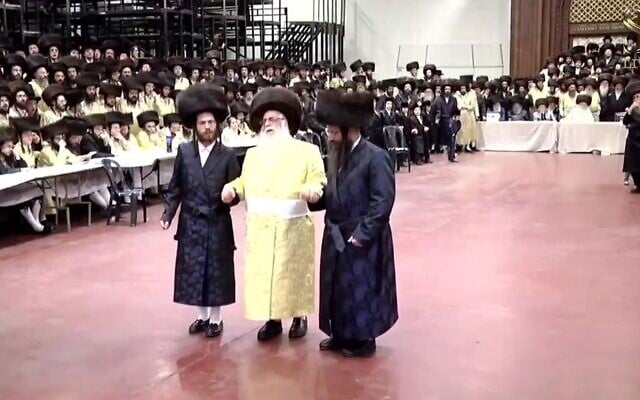 Wedding of the offspring's of Sanz and Toldot Ahron Hasidic sects leaders in Netanya on January 21, 2021 (Screenshot) Wedding of the offspring's of Sanz and Toldot Ahron Hasidic sects leaders in Netanya on January 21, 2021 (Screenshot)