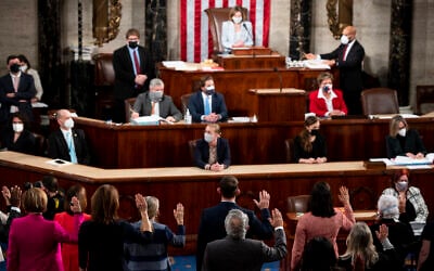 US House Speaker Nancy Pelosi administers the oath of office to members of the 117th Congress at the US Capitol in Washington, January 3, 2021. (Bill Clark/Pool Photo via AP, File)