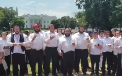 Camp Munkatch boys choir sings in front of the White House. (Screen capture/YouTube)