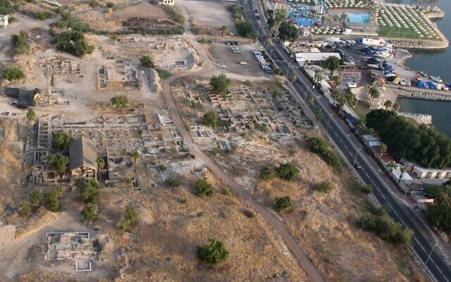 Site of excavations that uncovered a 7th century mosque in the city of Tiberias. (Hebrew University)