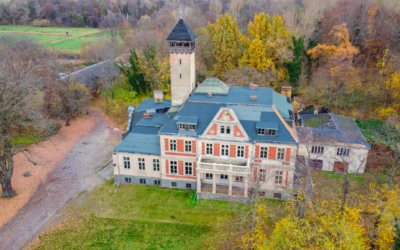 A location used for filming 'Queen's Gambit,' Schloss Schulzendorf in Germany, outside Berlin, November 2020. (courtesy: Felipe Tofani/Fotostrasse.com)