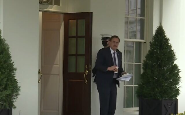 Mike Lindell is seen at the West Wing on January 15, 2021 (video screenshot) Mike Lindell is seen at the West Wing on January 15, 2021 (video screenshot)