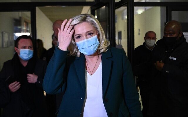 Head of far-right party Rassemblement National (RN) Marine Le Pen, after a hearing in her trial for tweeting in 2015 images of the Islamic State group's atrocities, leaves the courthouse in Nanterre, west of Paris on February 10, 2021. (Christophe ARCHAMBAULT/AFP) Head of far-right party Rassemblement National (RN) Marine Le Pen, after a hearing in her trial for tweeting in 2015 images of the Islamic State group's atrocities, leaves the courthouse in Nanterre, west of Paris on February 10, 2021. (Christophe ARCHAMBAULT/AFP)