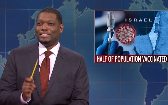 Saturday Night Live Weekend Update co-host Michael Che on February 20, 2021. (Screen capture/YouTube) Saturday Night Live Weekend Update co-host Michael Che on February 20, 2021. (Screen capture/YouTube)