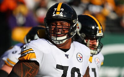 Zach Banner seen prior to a game between his Pittsburgh Steelers and the New York Jets at MetLife Stadium in East Rutherford, N.J., Dec. 22, 2020. (Rich Graessle/Icon Sportswire/Getty Images via JTA) Zach Banner seen prior to a game between his Pittsburgh Steelers and the New York Jets at MetLife Stadium in East Rutherford, N.J., Dec. 22, 2020. (Rich Graessle/Icon Sportswire/Getty Images via JTA)
