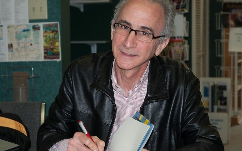 Robert Rotenberg at the launch of his first book, 'Old City Hall,' in Toronto, March 2009. (Photo by Ted Feld)