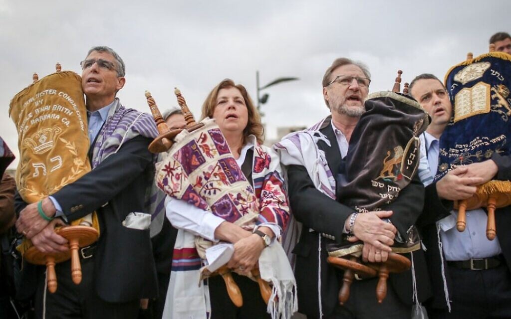 Leaders of the Reform and Conservative movements at the Western Wall in Jerusalem, November 2, 2016. (Courtesy Israel Movement for Progressive Judaism) Leaders of the Reform and Conservative movements at the Western Wall in Jerusalem, November 2, 2016. (Courtesy Israel Movement for Progressive Judaism)