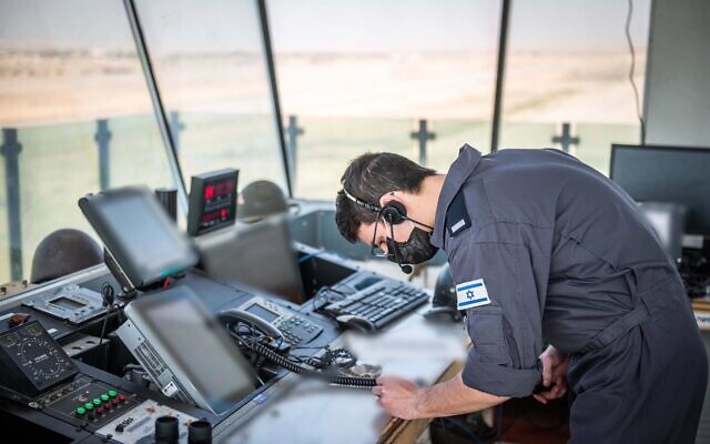 An Israeli Air Force air traffic controller takes part in a surprise exercise, 'Galilee Rose,' in February 2021. (Israel Defense Forces) An Israeli Air Force air traffic controller takes part in a surprise exercise, 'Galilee Rose,' in February 2021. (Israel Defense Forces)