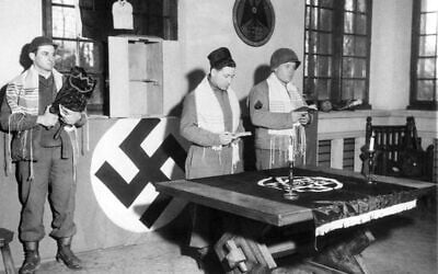 American soldiers hold Purim at the former castle of Joseph Goebbels, 1945 (public domain)