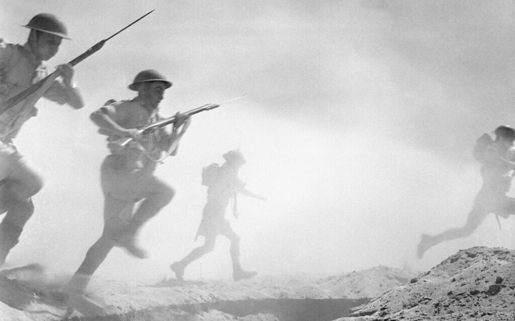 British infantrymen advance through the battlefield at El-Alamein in October 1942. (Sgt. Len Chetwyn/No 1 Army Film & Photographic Unit/Wikimedia) British infantrymen advance through the battlefield at El-Alamein in October 1942. (Sgt. Len Chetwyn/No 1 Army Film & Photographic Unit/Wikimedia)