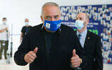 Yisrael Beytenu Chairman MK Avigdor Lieberman visits at the Assuta hospital in Ashdod on February 23, 2021 (Flash90)