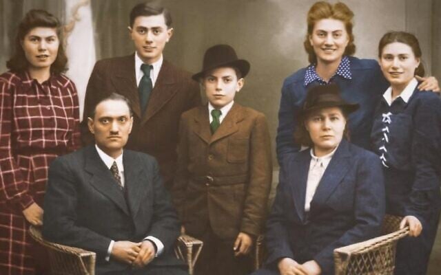 Berta Berkovich 'Betka' Kohút and her family in 1942, before she was deported to Auschwitz. Berta is standing, second from right (courtesy: Tom Areton)