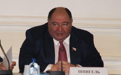 Boris Spiegel speaks during a meeting of the Civic Chamber of the Russian Federation in Yaroslavl, Russia, on November 28, 2011. (JTA/ Public Chamber of the Yaroslavl Region)