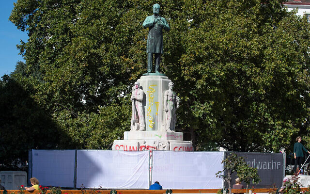 A fence in Vienna surrounds the statue of Karl Lueger, the anti-Semitic former mayor of the Austrian capital, October 6, 2020. (Joe Klamar/AFP via Getty Images/JTA) A fence in Vienna surrounds the statue of Karl Lueger, the anti-Semitic former mayor of the Austrian capital, October 6, 2020. (Joe Klamar/AFP via Getty Images/JTA)