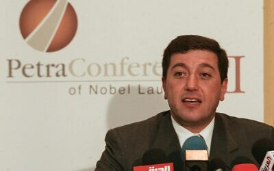 Jordanian Bassem Awadallah, then vice president of the King Abdullah II Fund for Development (KAFD), speaks to media in the ancient city of Petra, June 20, 2006. (Joseph BARRAK / AFP)