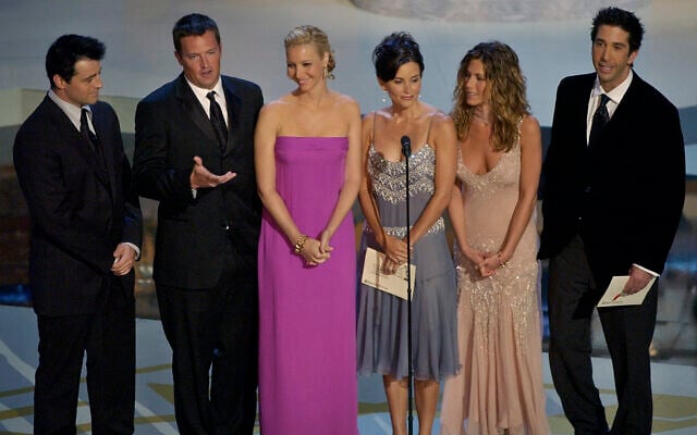 The cast of sitcom 'Friends,' from left, Matt LeBlanc, Matthew Perry, Lisa Kudrow, Courteney Cox Arquette, Jennifer Aniston and David Schwimmer appear during the 54th Annual Primetime Emmy Awards at the Shrine Auditorium in Los Angeles, September 22, 2002. (Kevork Djansezian/AP) The cast of sitcom 'Friends,' from left, Matt LeBlanc, Matthew Perry, Lisa Kudrow, Courteney Cox Arquette, Jennifer Aniston and David Schwimmer appear during the 54th Annual Primetime Emmy Awards at the Shrine Auditorium in Los Angeles, September 22, 2002. (Kevork Djansezian/AP)