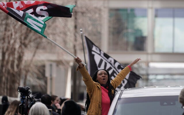 People cheer after a guilty verdict was announced at the trial of former Minneapolis police Officer Derek Chauvin for the 2020 death of George Floyd, April 20, 2021, in Minneapolis, Minnesota. (AP Photo/Morry Gash) People cheer after a guilty verdict was announced at the trial of former Minneapolis police Officer Derek Chauvin for the 2020 death of George Floyd, April 20, 2021, in Minneapolis, Minnesota. (AP Photo/Morry Gash)