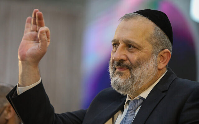 Shas leader Aryeh Deri. (Noam Revkin Fenton/Flash90)