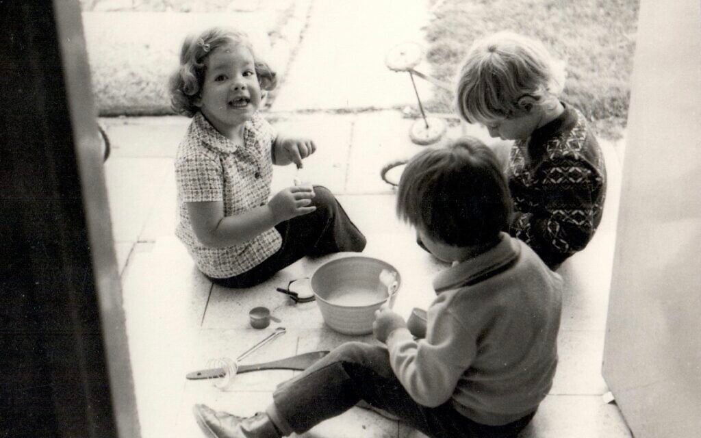Ronit Plank (left) with other children at Kibbutz Lahav, Israel, 1975. (Courtesy)