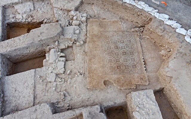 1,600-year-old mosaic uncovered during archaeological excavations in Yavne (Assaf Peretz/Israel Antiquities Authority) 1,600-year-old mosaic uncovered during archaeological excavations in Yavne (Assaf Peretz/Israel Antiquities Authority)