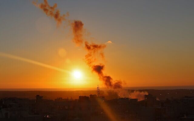 Rockets are launched towards Israel from Rafah, in the southern the Gaza Strip on May 15, 2021 (Said KHATIB / AFP) Rockets are launched towards Israel from Rafah, in the southern the Gaza Strip on May 15, 2021 (Said KHATIB / AFP)