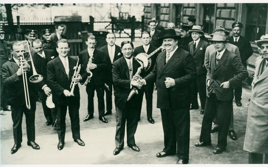 Billy Wilder, second from right, with Paul Whiteman and his band, 1926. (Courtesy/ Filmarchiv Austria)