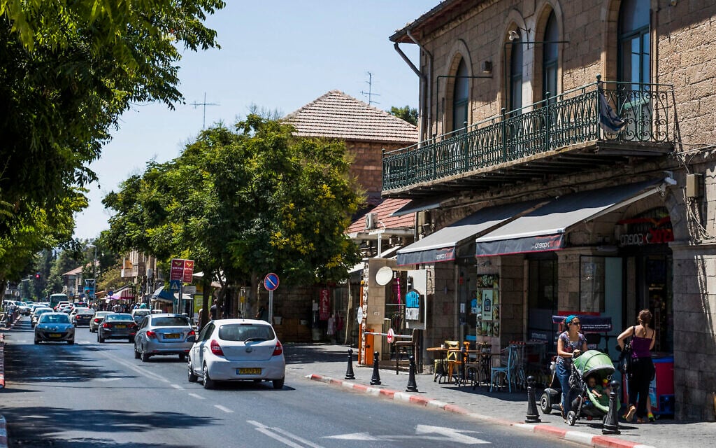 Emek Refaim businesses, residents on edge as long-dreaded train construction begins