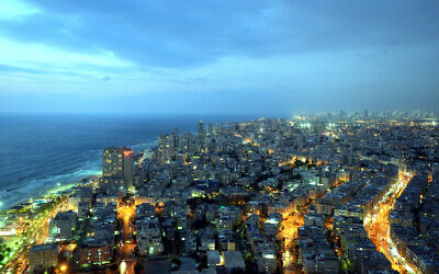 An aerial view of the central city of Bat Yam (foreground) and Tel Aviv (background) on August 13, 2013. (Yossi Zeliger / Flash90)