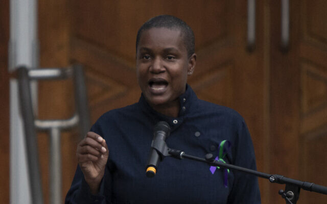 Party leader of the Green Party of Canada, Annamie Paul, speaks during a vigil for the victims of the deadly vehicle attack on five members of the Canadian Muslim community in London, Ontario, Canada, June 8, 2021 (Nicole OSBORNE / AFP) Party leader of the Green Party of Canada, Annamie Paul, speaks during a vigil for the victims of the deadly vehicle attack on five members of the Canadian Muslim community in London, Ontario, Canada, June 8, 2021 (Nicole OSBORNE / AFP)