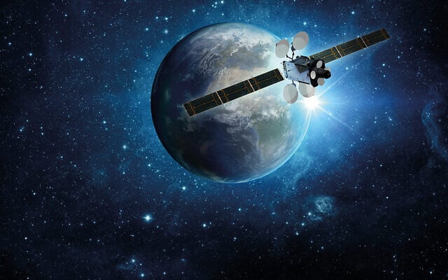 The Amos 17 satellite of Spacecom Satellite Communications (Courtesy)